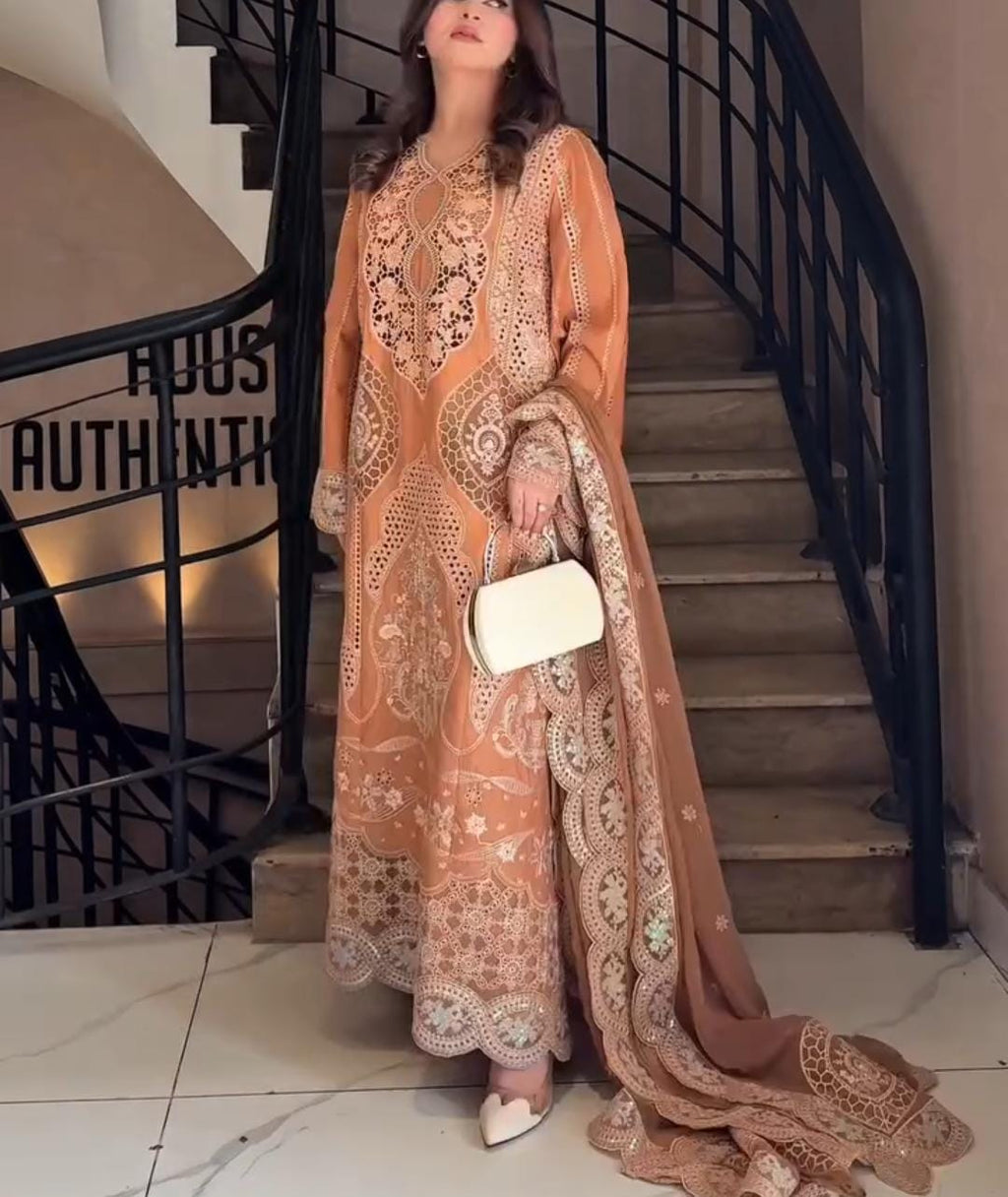 TRENDY WOMEN’S EMBROIDERED 3-PIECE SUIT