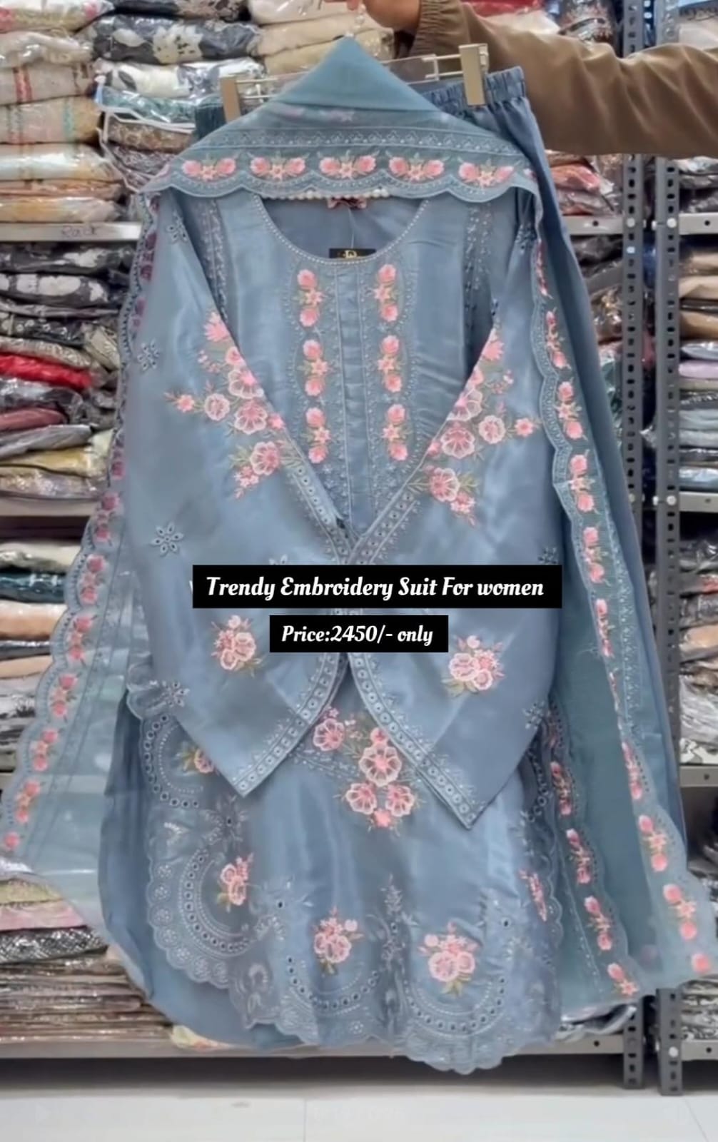 Women’s Embroidered 3-Piece Suit