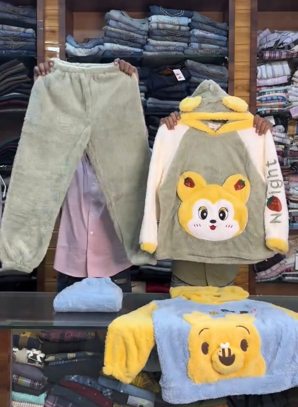 Women’s Plush Fleece Winter 2-Piece Set
