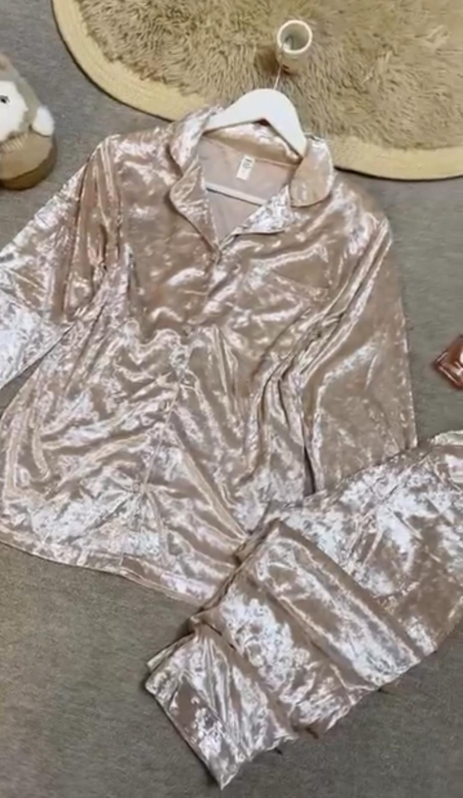 WOMEN'S SOFT & COMFY VELVET NIGHT SUIT BUY ANY 2